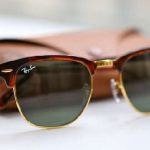 Violazione dei dati per i produttori Ray-Ban. Dati provenienti da LensCrafters, Target Optical, EyeMed e altre aziende