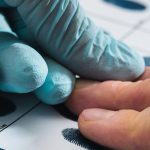 Il Regno Unito cancella accidentalmente 150.000 record di arresti