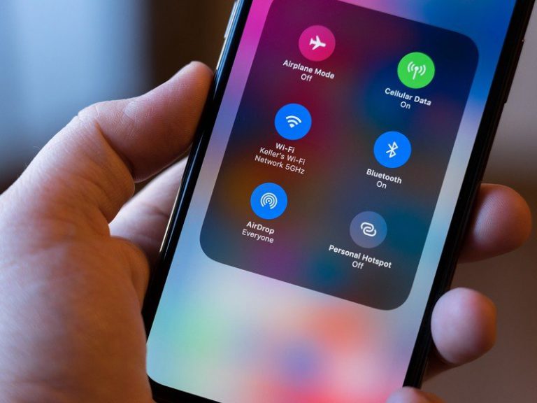 I difetti di AirDrop potrebbero far trapelare numeri di telefono e e-mail