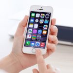 Truffa sulle App di dating colpisce utenti iPhone: falso trading di criptovalute