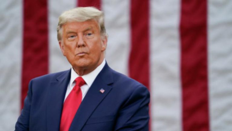 Hackerato sito web di Trump e deturpato con una riga del Corano
