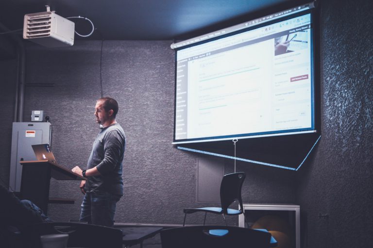 RAT diffusi tramite file PowerPoint dannosi