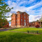 Il caso del Lincoln College che chiude anche per colpa di un attacco