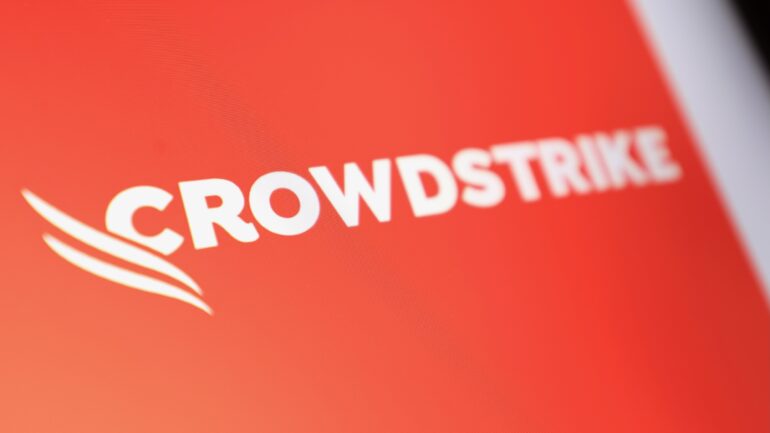 CrowdStrike colpita da attacco supply chain: pacchetti npm compromessi nel framework Shai-Halud