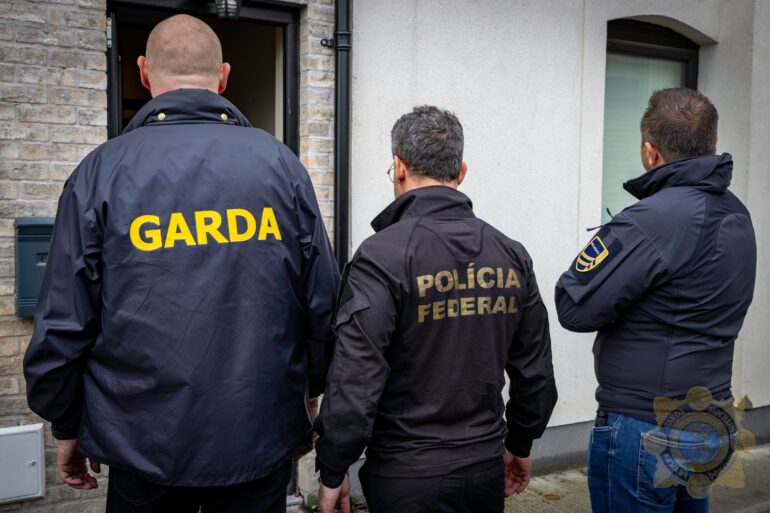 Il prezzo della sorveglianza: perché la polizia irlandese ha pagato una società israeliana di spyware?